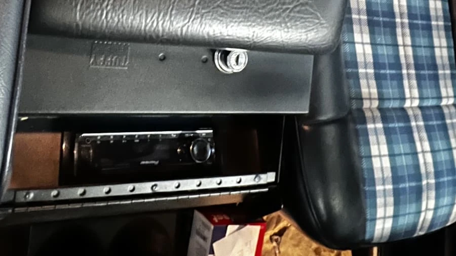 1985 Ford Bronco 3rd Gen - Image 15 of 28