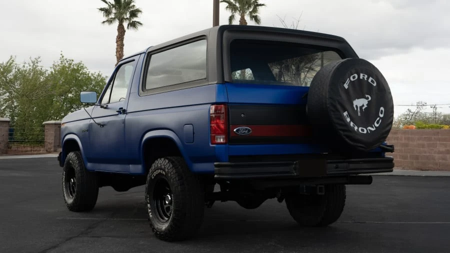 1985 Ford Bronco 3rd Gen - Image 3 of 10