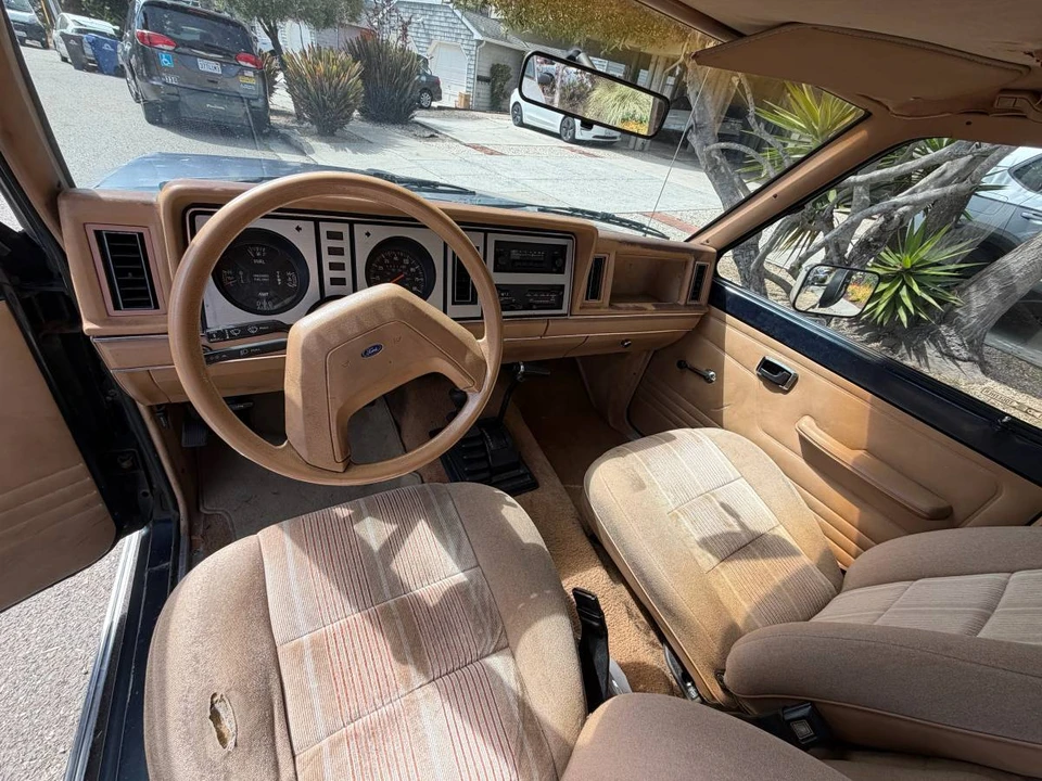 1985 Ford Bronco 3rd Gen - Image 5 of 9