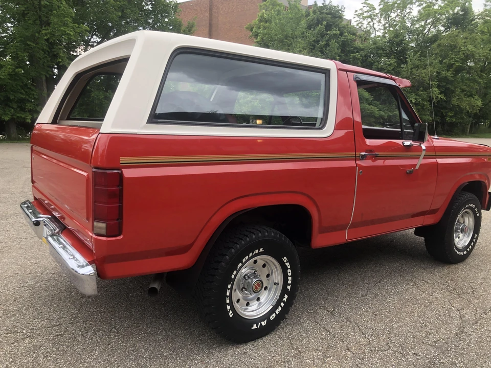 1985 Ford Bronco 3rd Gen - Image 16 of 31
