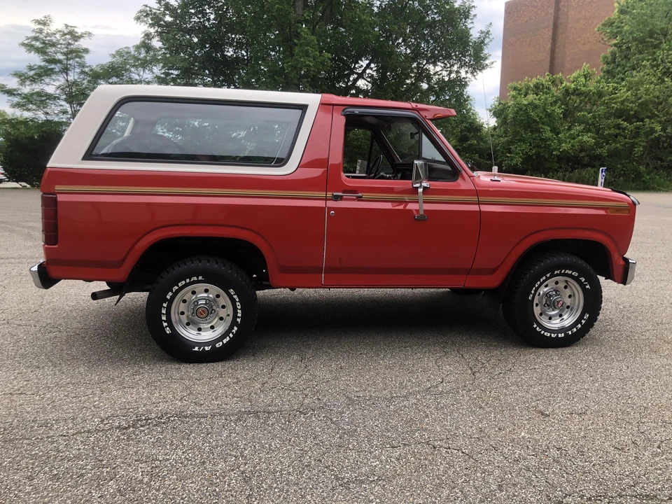 1985 Ford Bronco 3rd Gen - Image 17 of 31