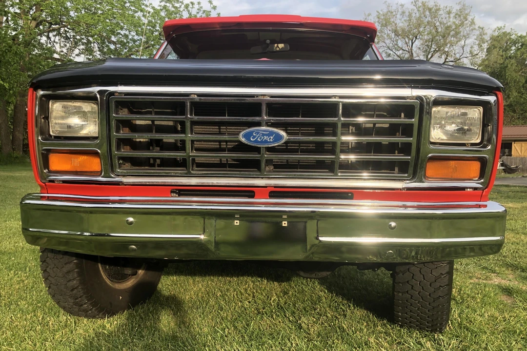 1985 Ford Bronco 3rd Gen - Image 2 of 31