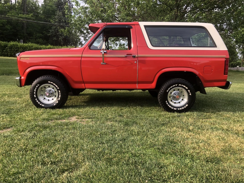 1985 Ford Bronco 3rd Gen - Image 10 of 31