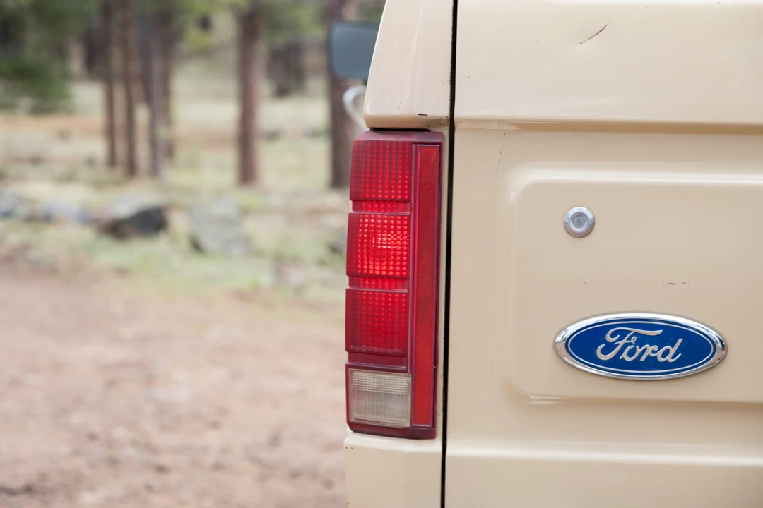 1985 Ford Bronco 3rd Gen - Image 15 of 31