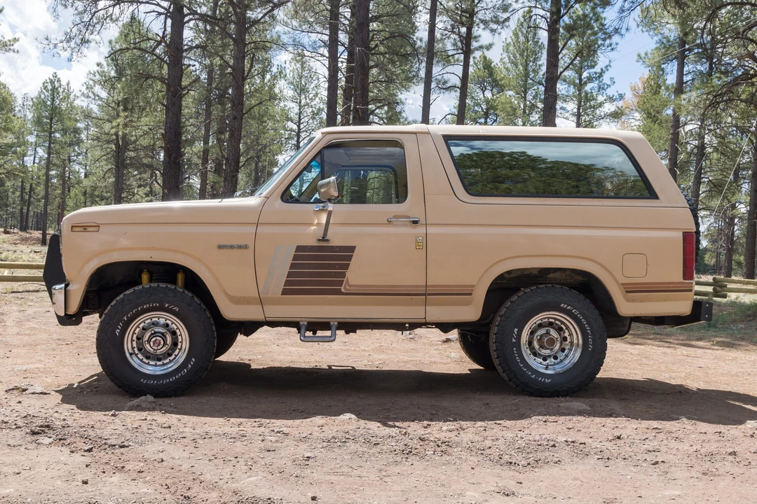 1985 Ford Bronco 3rd Gen - Image 9 of 31