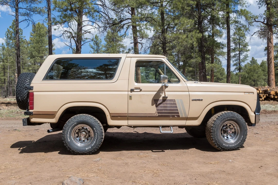 1985 Ford Bronco 3rd Gen - Image 5 of 31