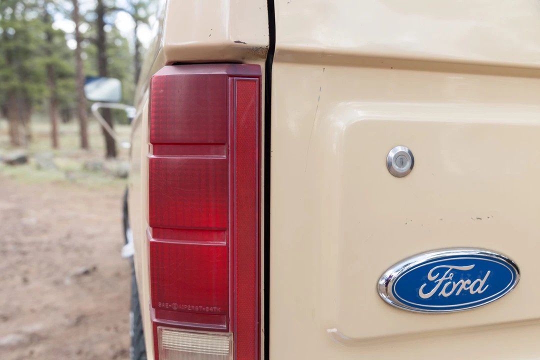 1985 Ford Bronco 3rd Gen - Image 17 of 31