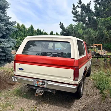 1985 Ford Bronco Big Bend Sport Utility 2D