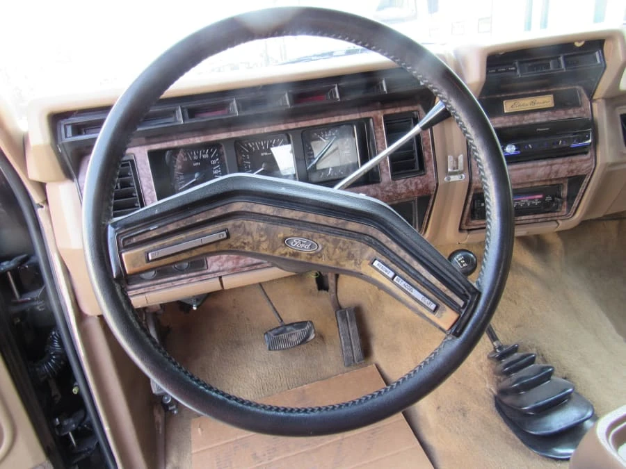 1985 Ford Bronco 3rd Gen - Image 5 of 15