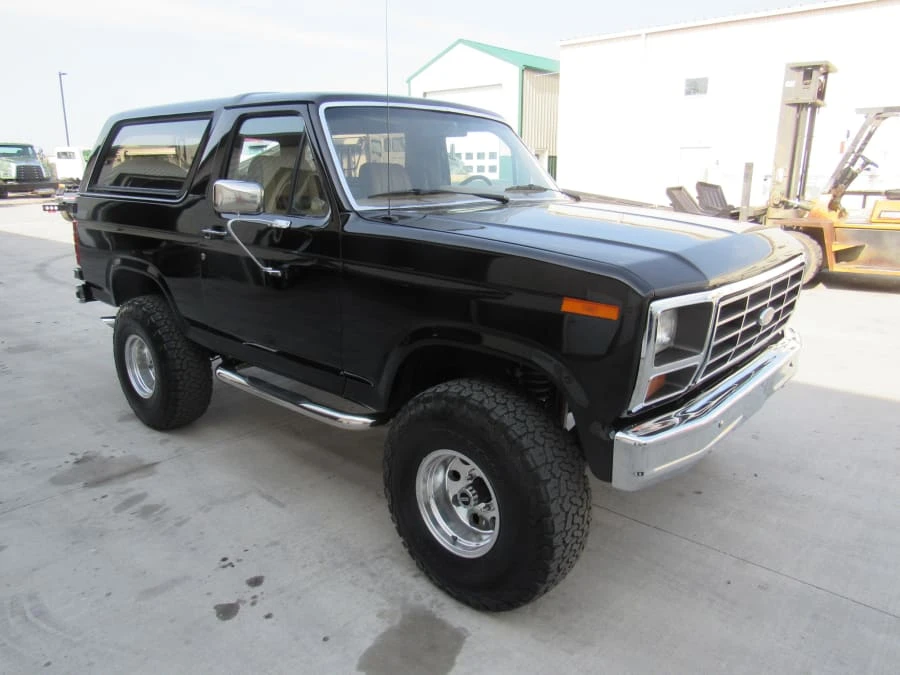 1985 Ford Bronco 3rd Gen - Image 3 of 15