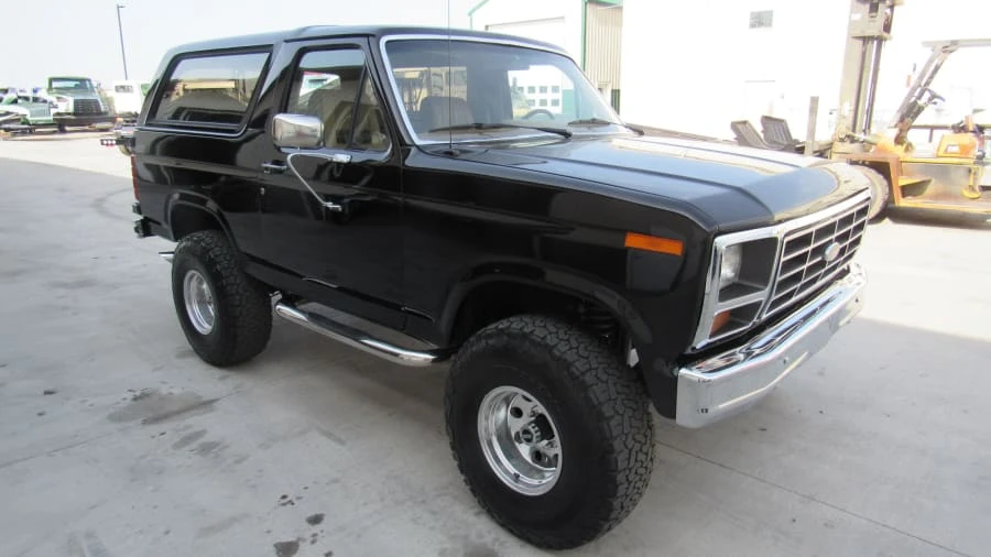 1985 Ford Bronco 3rd Gen - Image 3 of 10