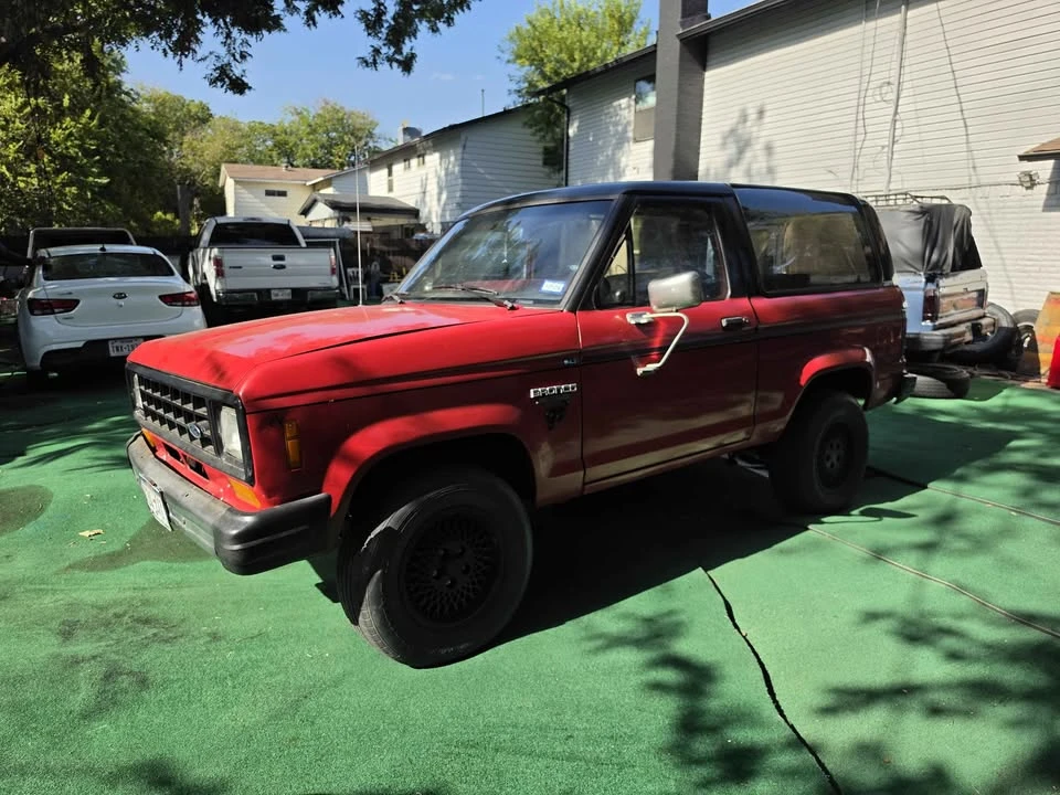 1985 Ford Bronco 3rd Gen - Image 4 of 16