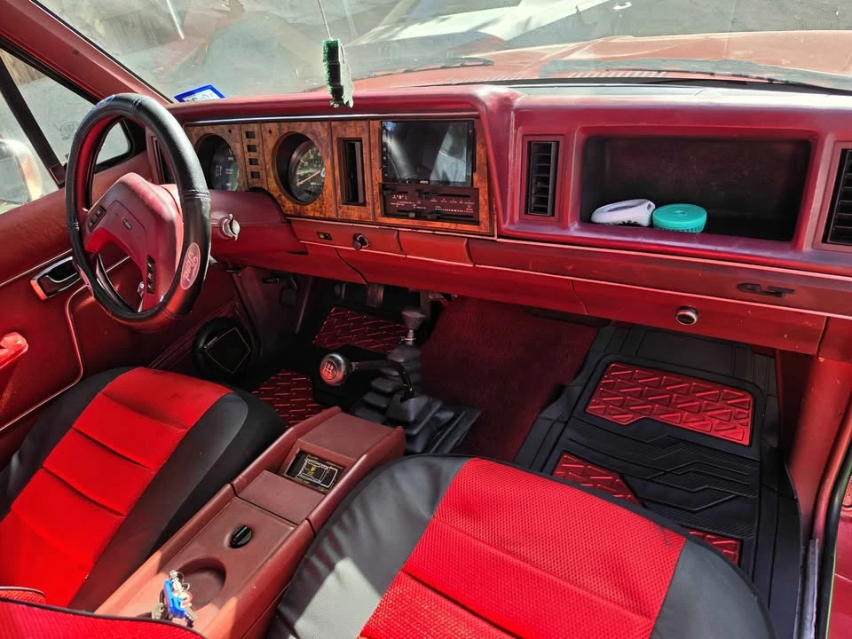 1985 Ford Bronco 3rd Gen - Image 8 of 16