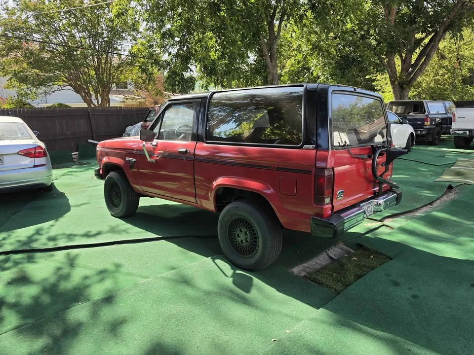 1985 Ford Bronco 3rd Gen - Image 5 of 16