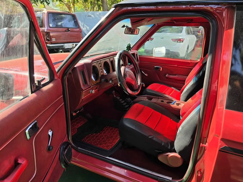 1985 Ford Bronco 3rd Gen - Image 9 of 16
