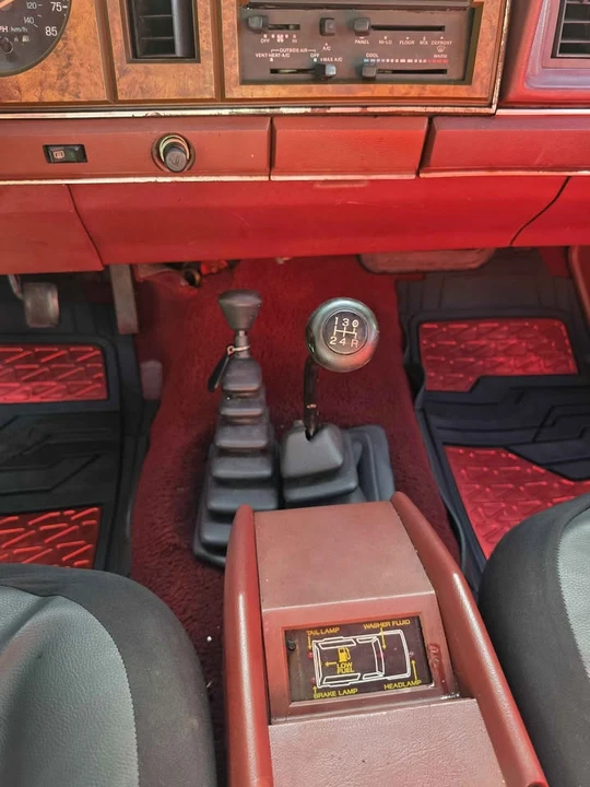 1985 Ford Bronco 3rd Gen - Image 12 of 16