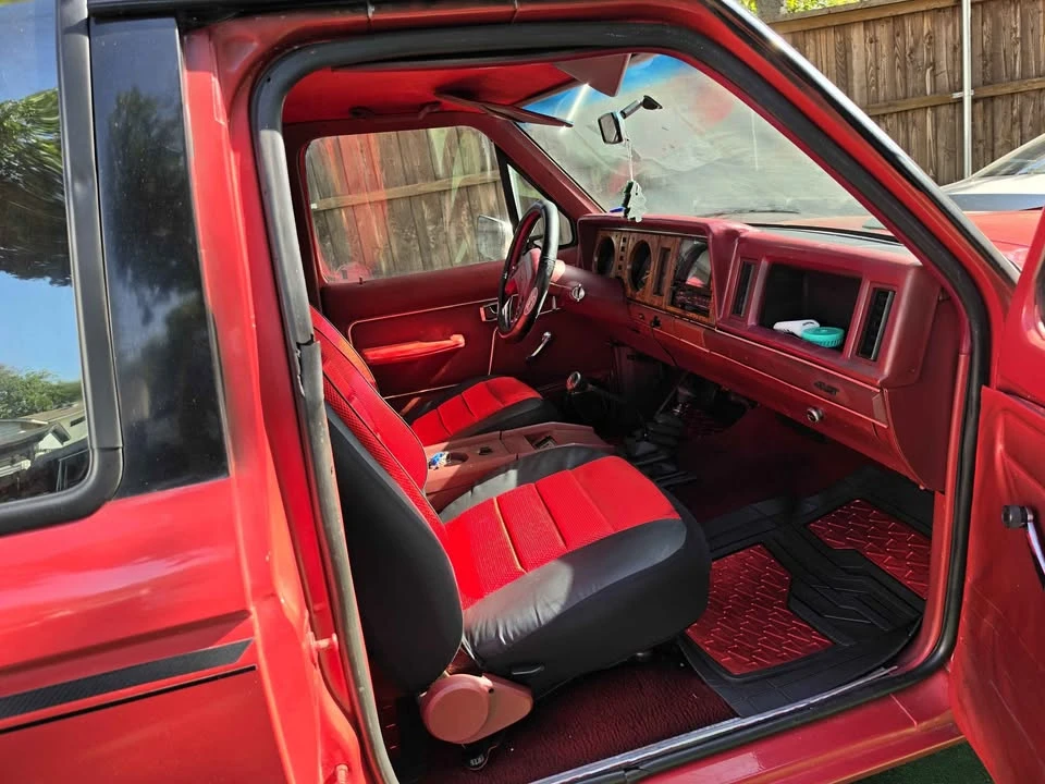 1985 Ford Bronco 3rd Gen - Image 7 of 16