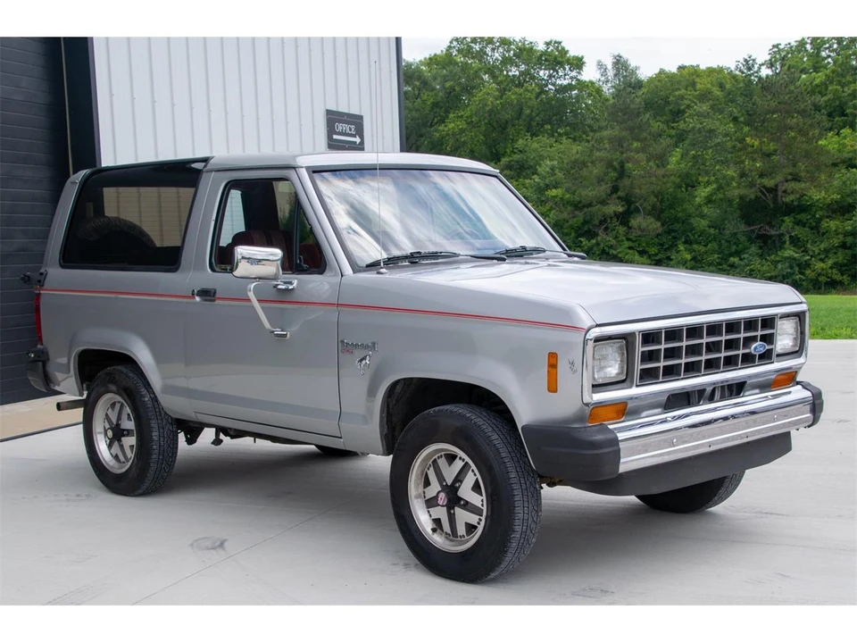 1985 Ford Bronco II - Image 9 of 31