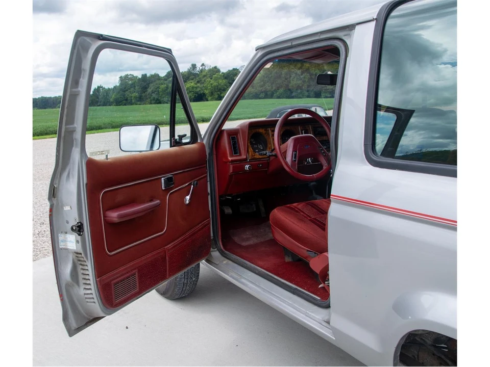 1985 Ford Bronco II - Image 13 of 31