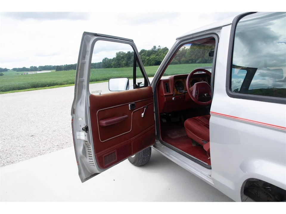 1985 Ford Bronco II - Image 14 of 31