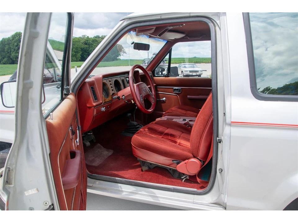 1985 Ford Bronco II - Image 15 of 31