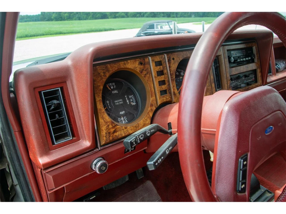 1985 Ford Bronco II - Image 18 of 31