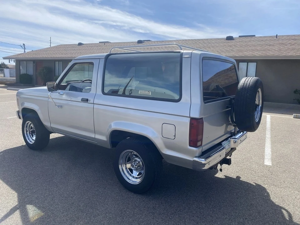 1985 Ford Bronco II - Image 3 of 20