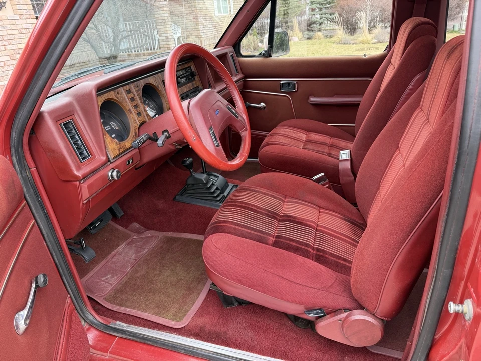 1985 Ford Bronco II - Image 17 of 21