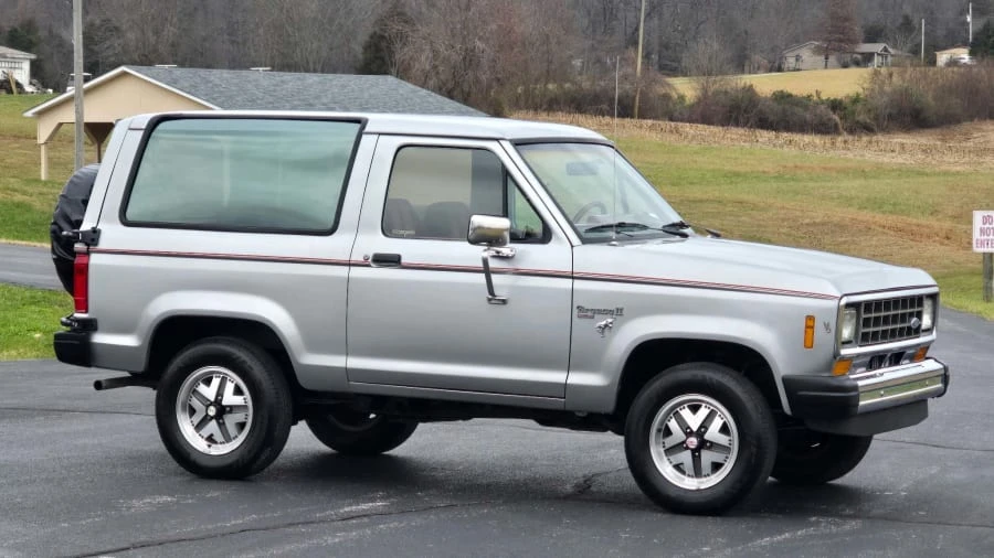 1985 Ford Bronco II - Image 5 of 19