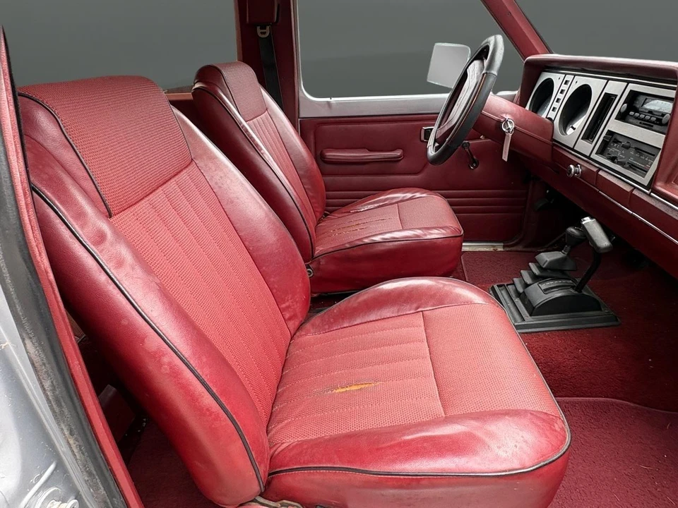1985 Ford Bronco II - Image 16 of 31