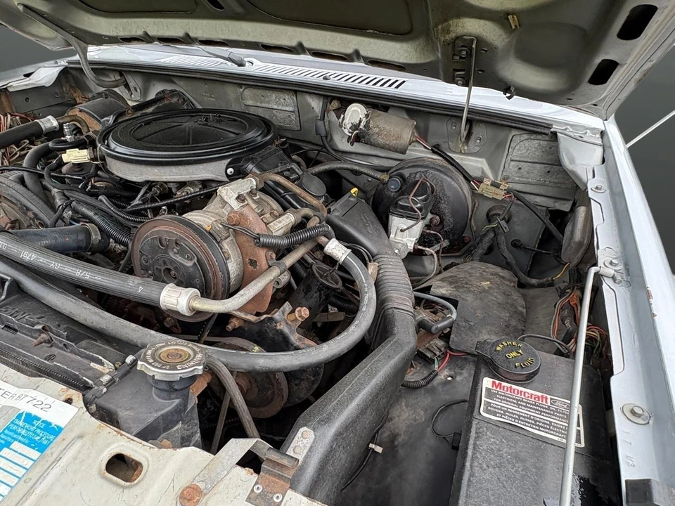 1985 Ford Bronco II - Image 30 of 31