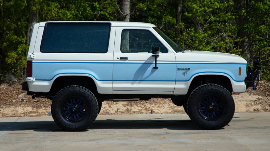 1985 Ford Bronco II - Image 8 of 25