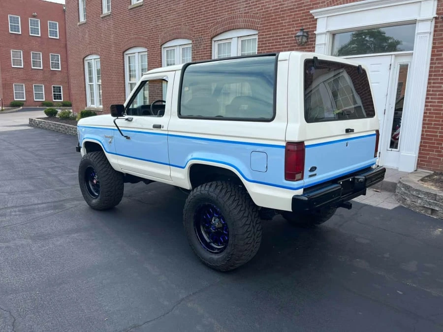 1985 Ford Bronco II - Image 3 of 7