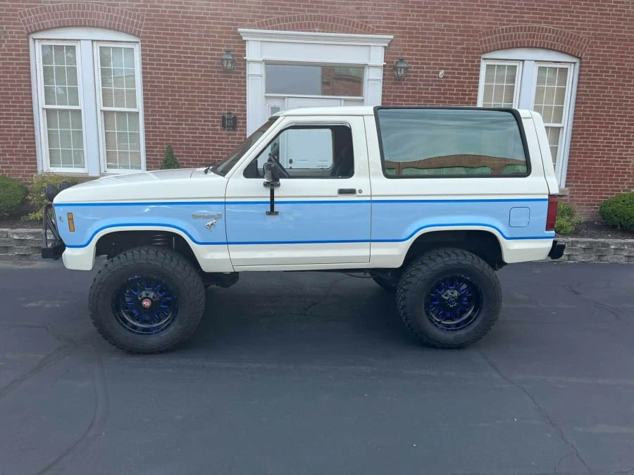 1985 Ford Bronco II - Image 2 of 7