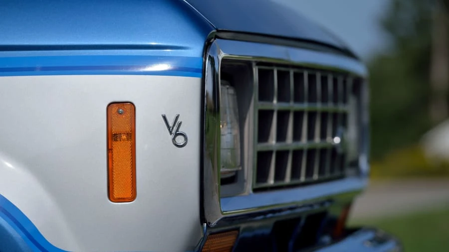 1985 Ford Bronco II - Image 11 of 24