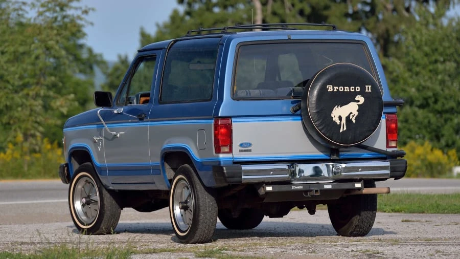 1985 Ford Bronco II - Image 13 of 24