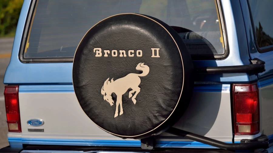 1985 Ford Bronco II - Image 17 of 24