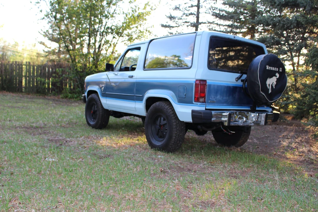 1985 Ford Bronco II - Image 8 of 31
