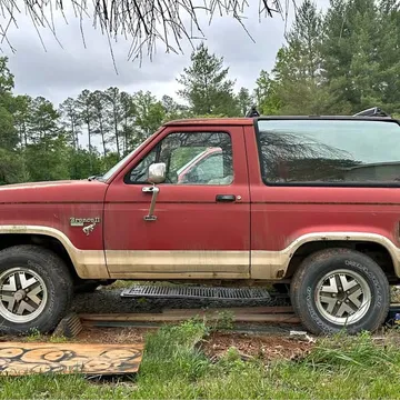 1985 Ford Bronco Eddie Bauer