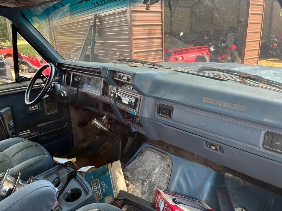 1985 Ford Bronco 3rd Gen - Image 2 of 7
