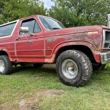 1985 Ford Bronco Sport Utility 2D