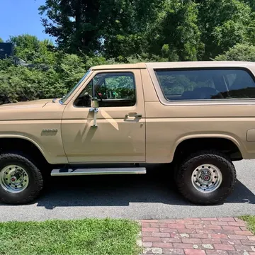 1985 Ford Bronco Sport Utility 2D