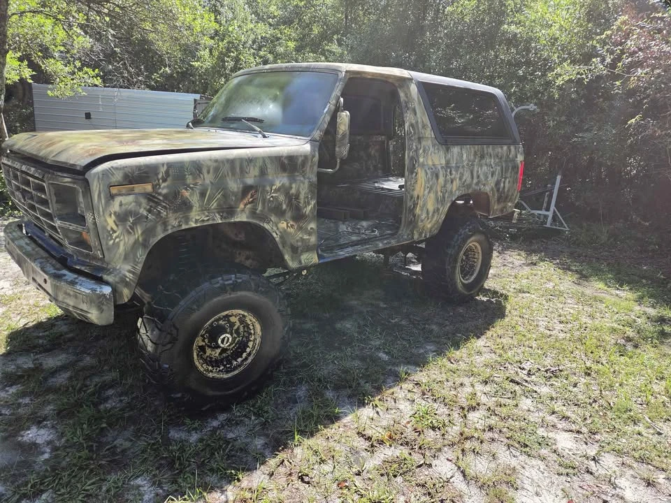 1985 Ford Bronco 3rd Gen - Image 2 of 13