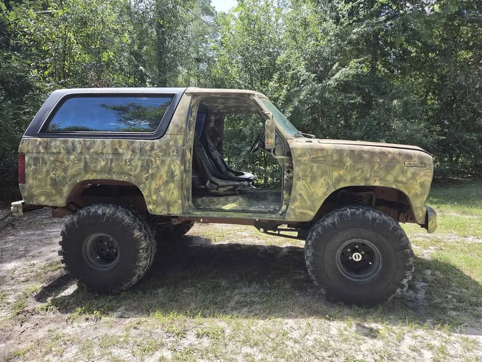 1985 Ford Bronco 3rd Gen - Image 2 of 7