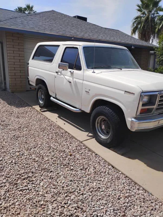 1985 Ford Bronco 3rd Gen - Image 2 of 8