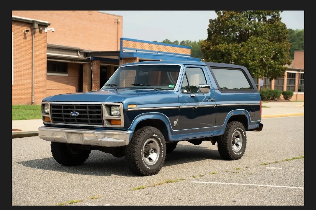 1985 Ford Bronco 3rd Gen - Image 3 of 8