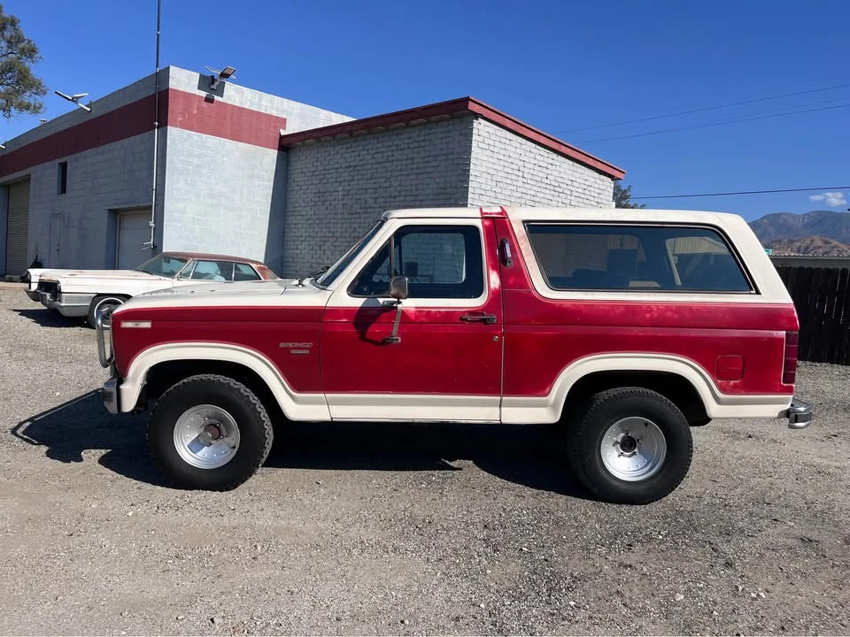 1985 Ford Bronco 3rd Gen - Image 9 of 20