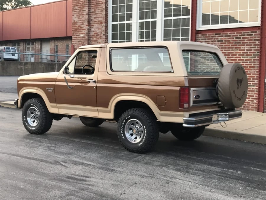 1985 Ford Bronco 3rd Gen - Image 3 of 7