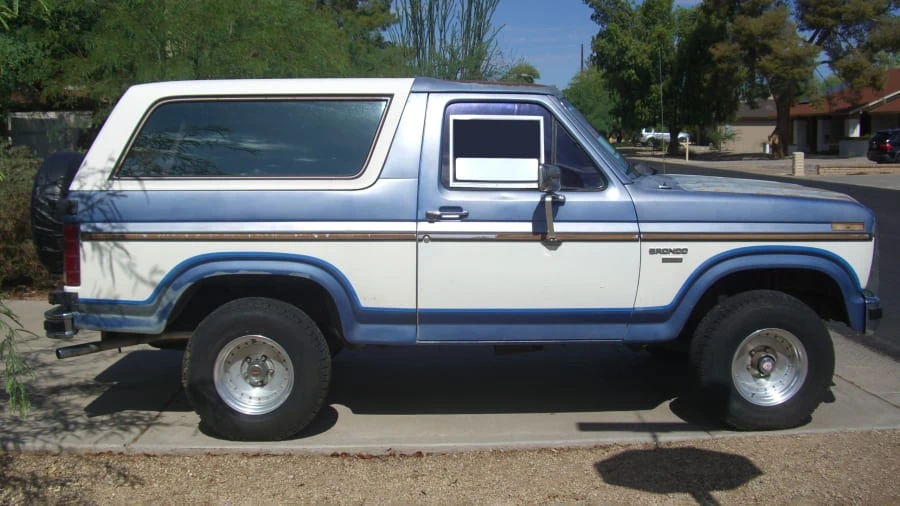 1985 Ford Bronco 3rd Gen - Image 3 of 9