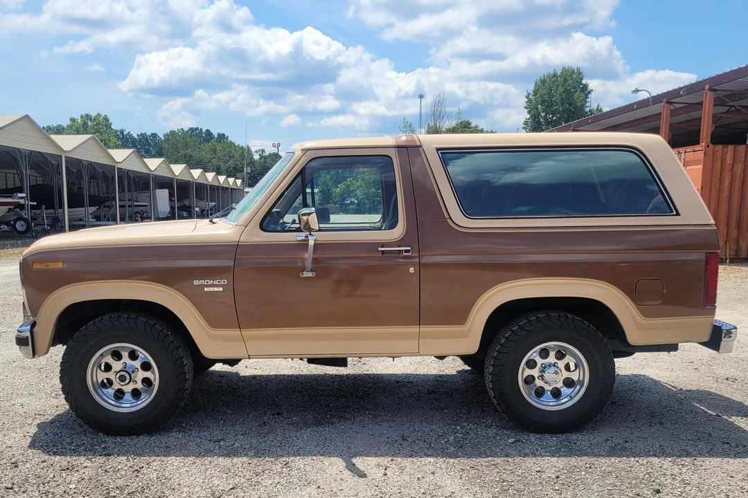 1985 Ford Bronco 3rd Gen - Image 3 of 31
